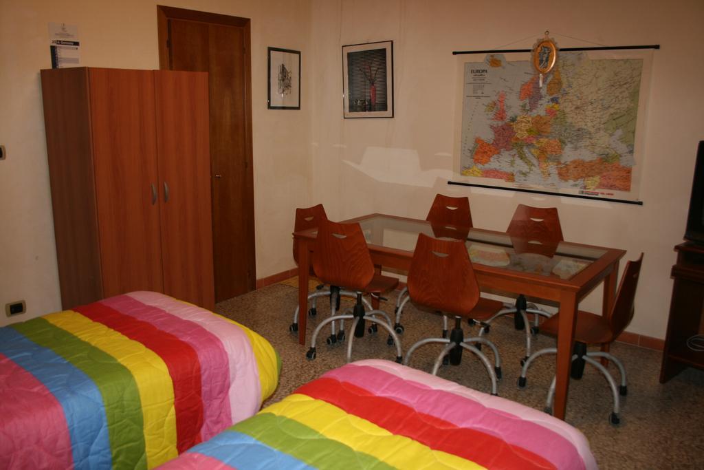 Jll Room Foggia Pokoj fotografie